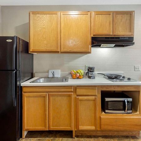 WoodSpring Suites Raleigh Garner Edmondson Exterior foto